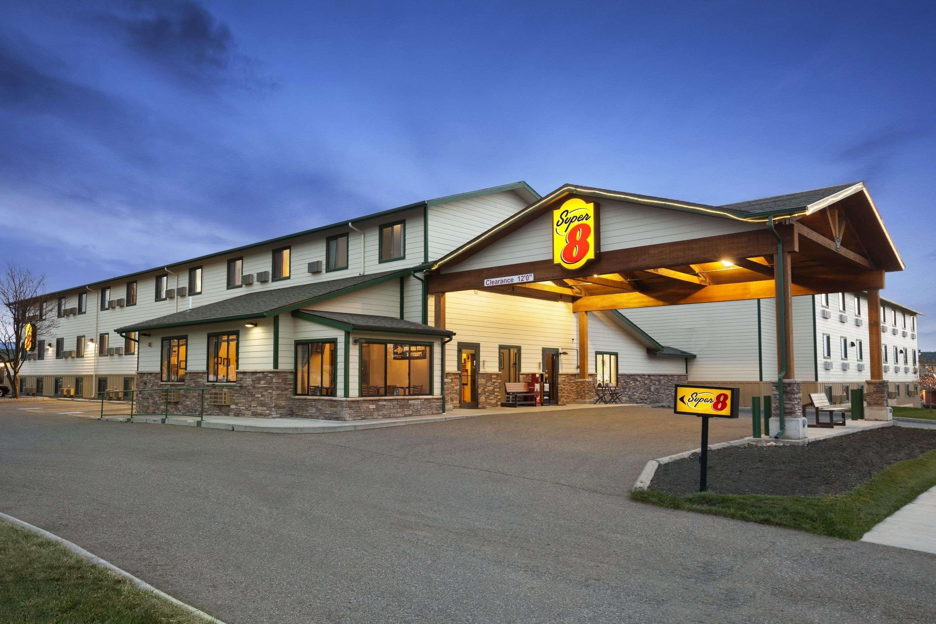 Super 8 By Wyndham Bozeman Hotel Buitenkant foto