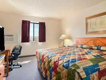 Super 8 By Wyndham Bozeman Hotel Buitenkant foto